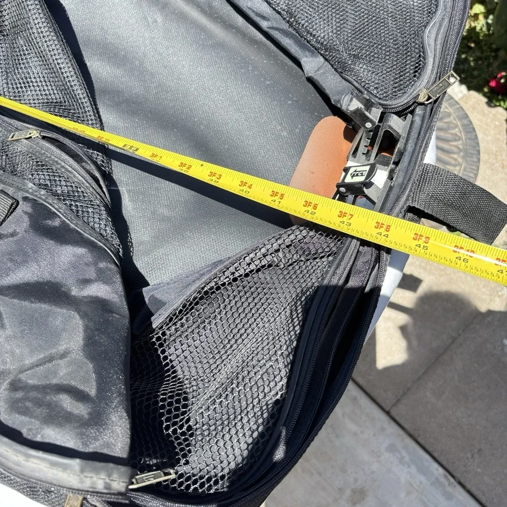 American Tourister 42